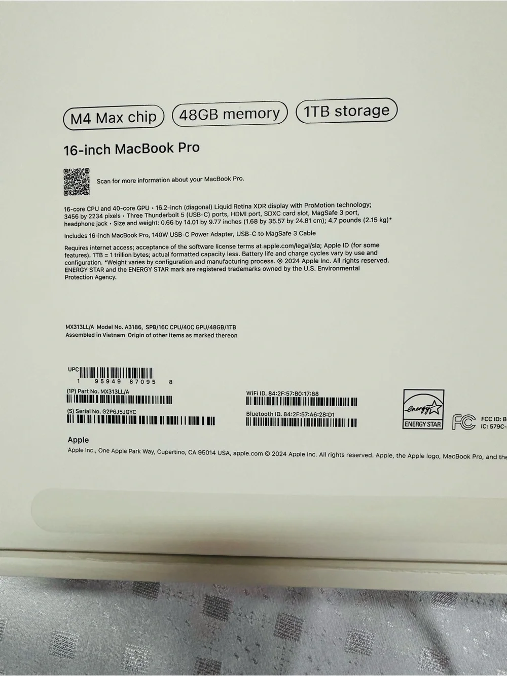 Apple White Laptop Box with Minimalist Packaging. *EMPTY BOX ONLY*